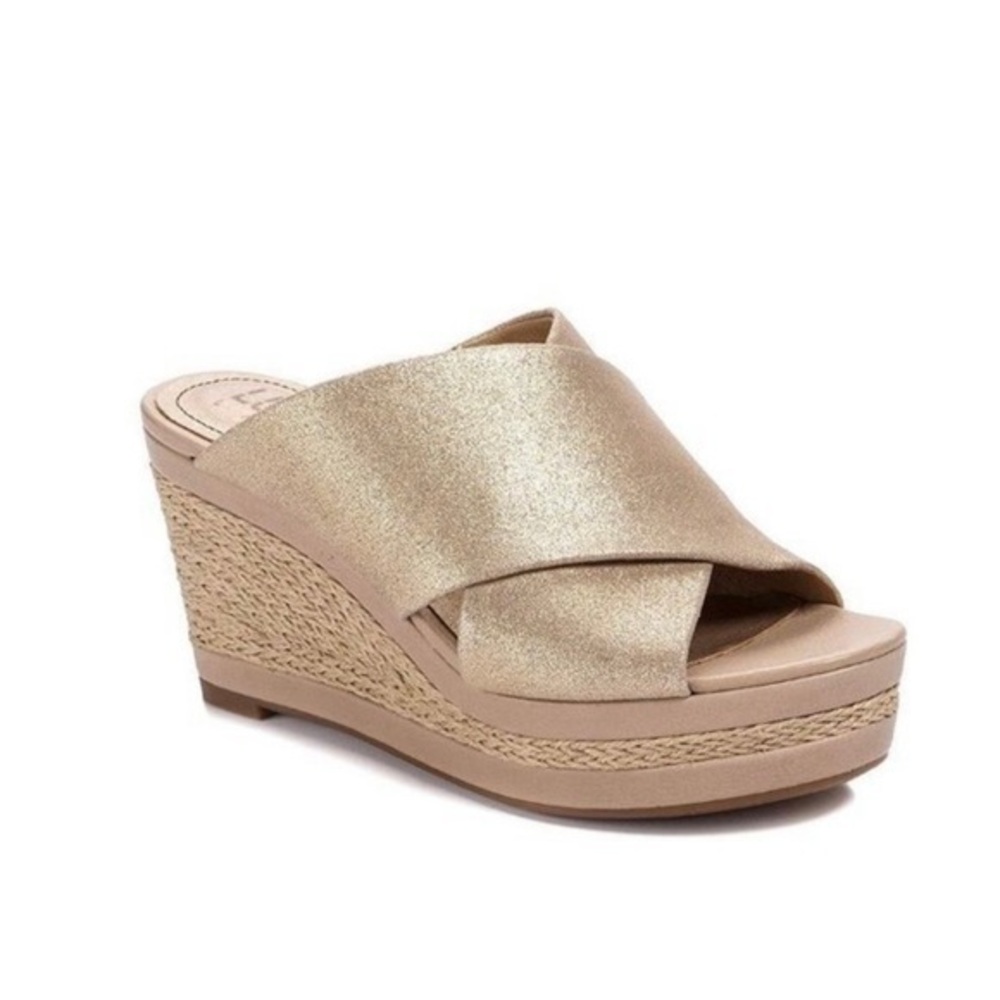 Like New Lucca Lane | Debbi Gold Leather Wedge Espadrille Sandal 8.5m